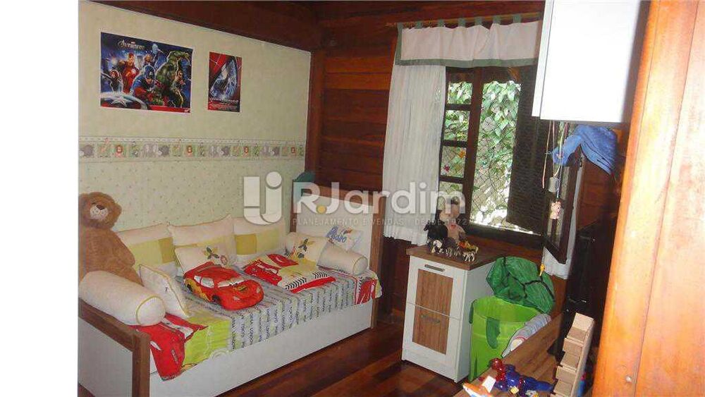 Casa, 3 quartos, 250 m² - Foto 18