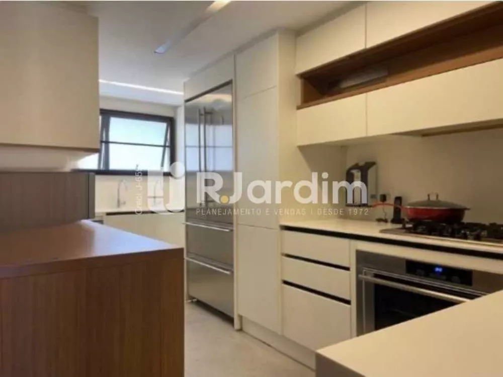 Cobertura, 4 quartos, 235 m² - Foto 3