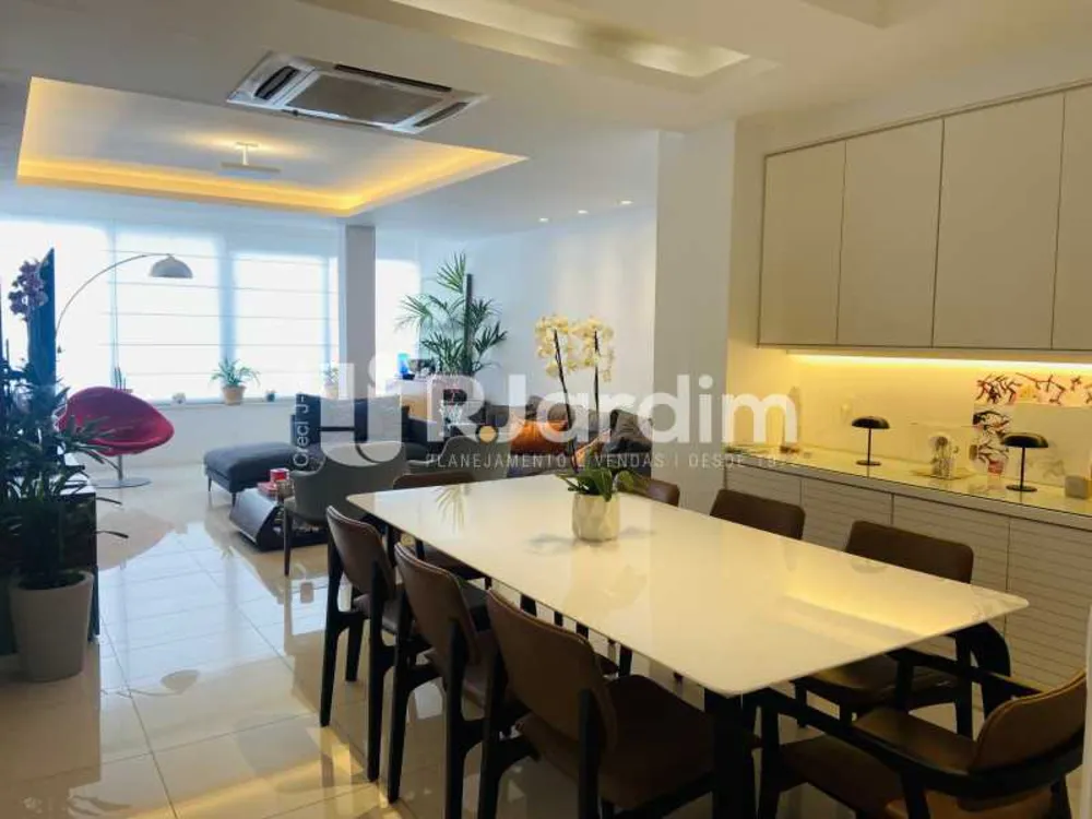 Apartamento, 3 quartos, 120 m² - Foto 1