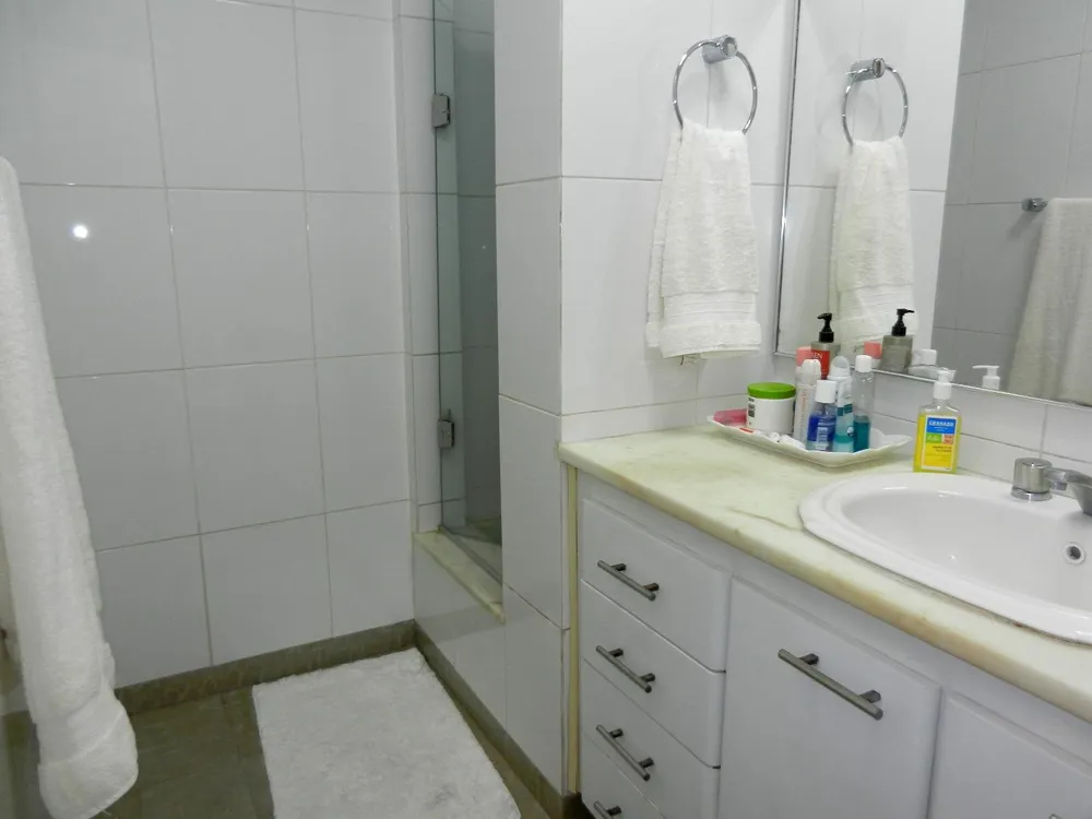 Apartamento, 3 quartos, 208 m² - Foto 1