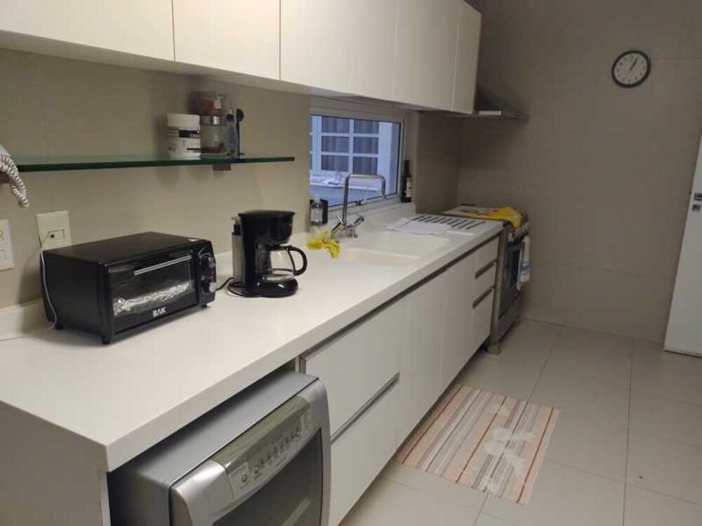 Apartamento à venda com 4 quartos, 216m² - Foto 7
