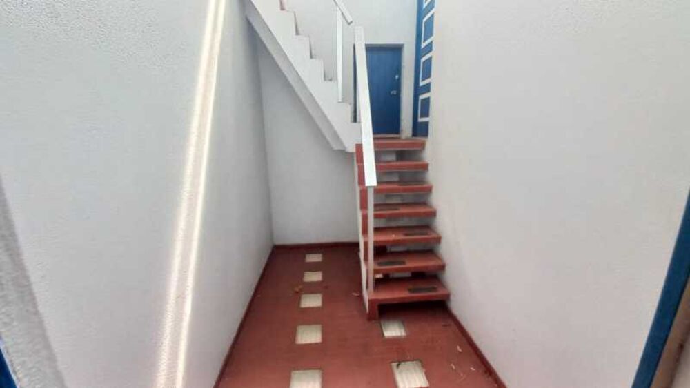 Casa à venda com 4 quartos, 209m² - Foto 6