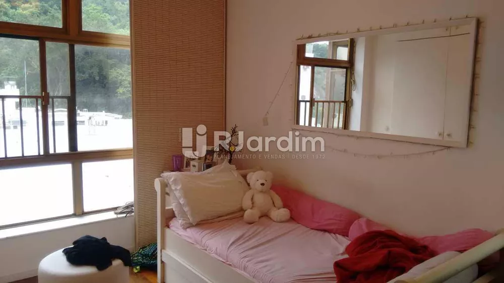 Apartamento, 3 quartos, 160 m² - Foto 2
