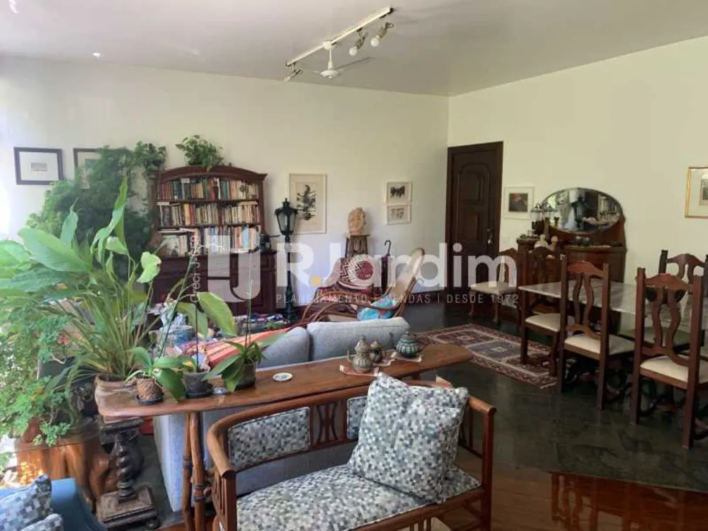 Apartamento, 3 quartos, 137 m² - Foto 2