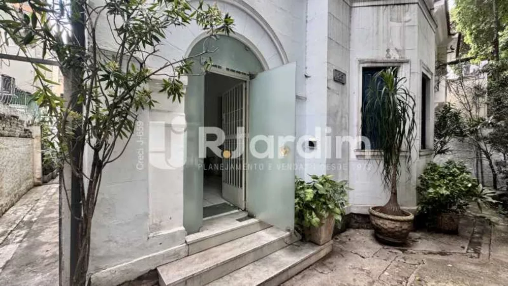 Casa, 5 quartos, 260 m² - Foto 1