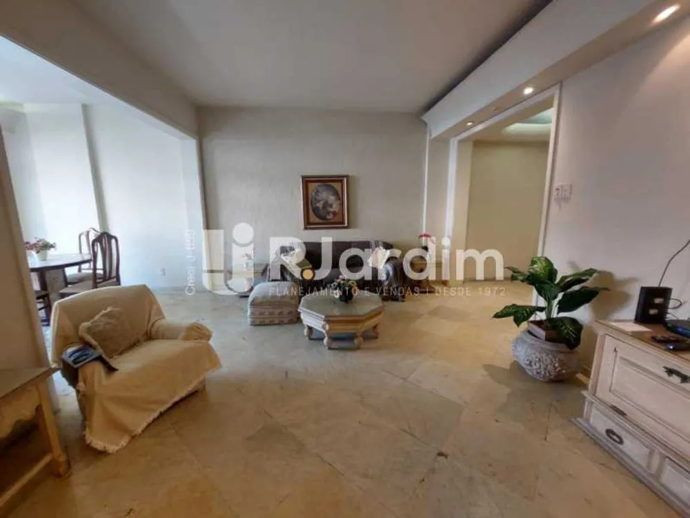 Apartamento, 3 quartos, 130 m² - Foto 3