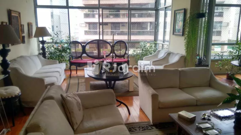 Apartamento, 4 quartos, 300 m² - Foto 2