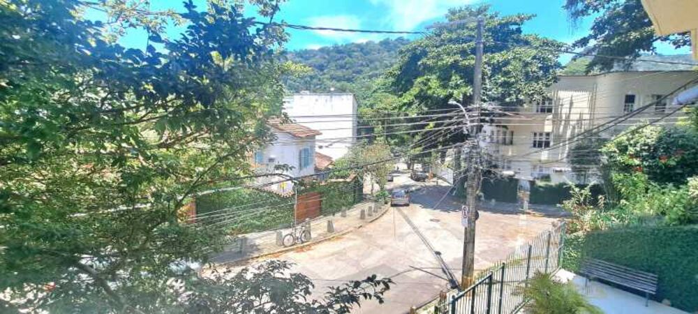 Apartamento à venda com 2 quartos, 69m² - Foto 1
