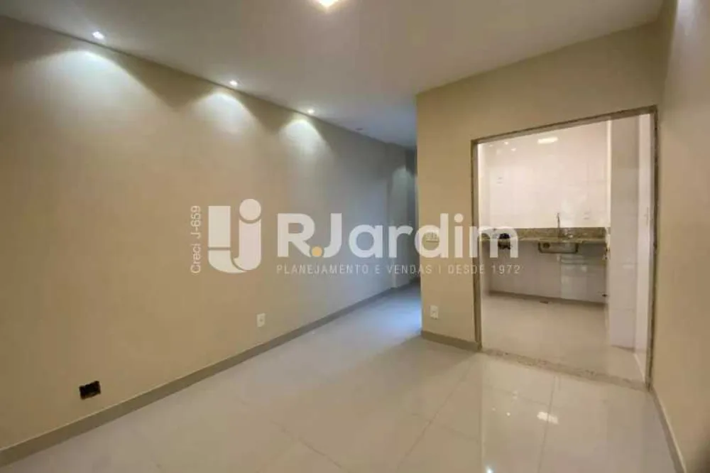 Apartamento, 1 quarto, 37 m² - Foto 1