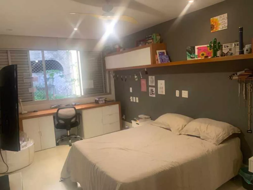Apartamento, 3 quartos, 210 m² - Foto 2