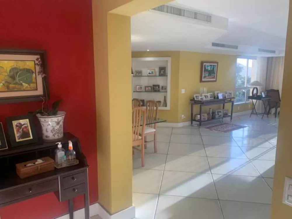 Apartamento, 3 quartos, 210 m² - Foto 12