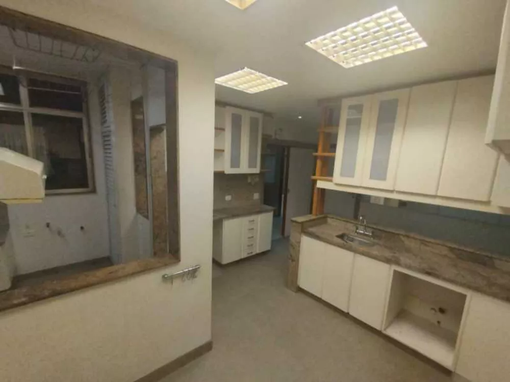 Apartamento, 3 quartos, 206 m² - Foto 1