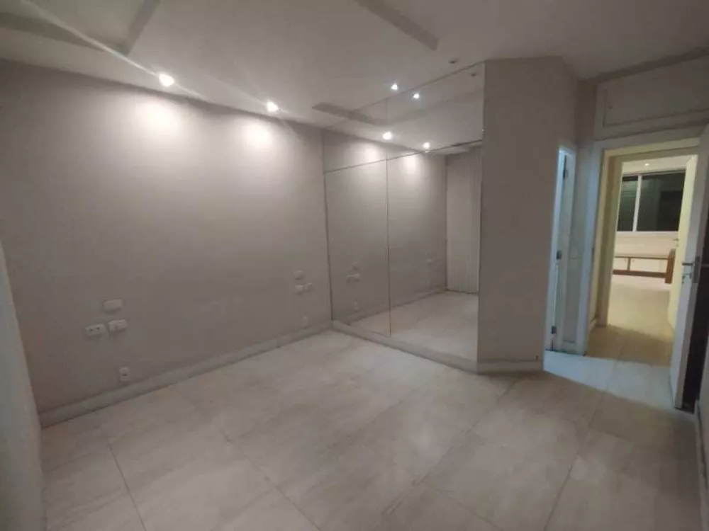 Apartamento, 3 quartos, 206 m² - Foto 11