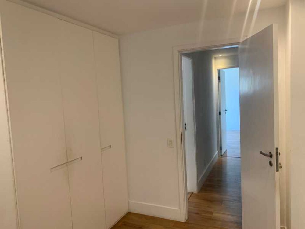 Apartamento à venda com 2 quartos, 83m² - Foto 3