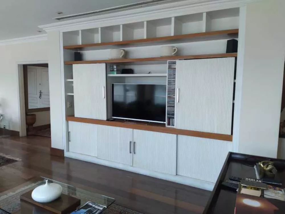 Apartamento, 3 quartos, 216 m² - Foto 2