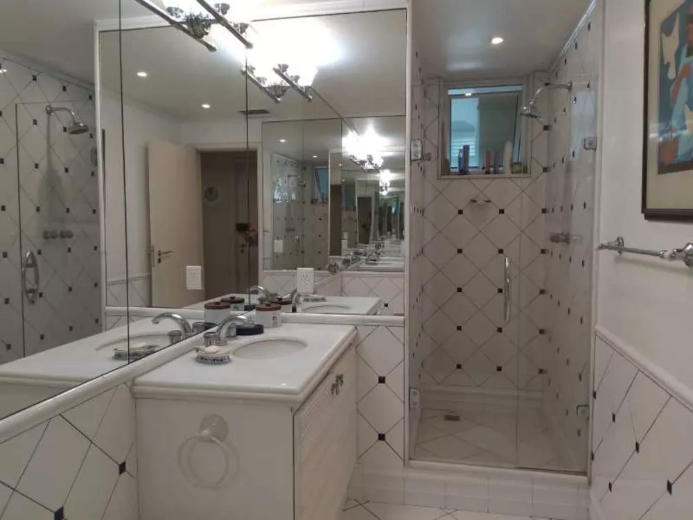 Apartamento, 3 quartos, 216 m² - Foto 4