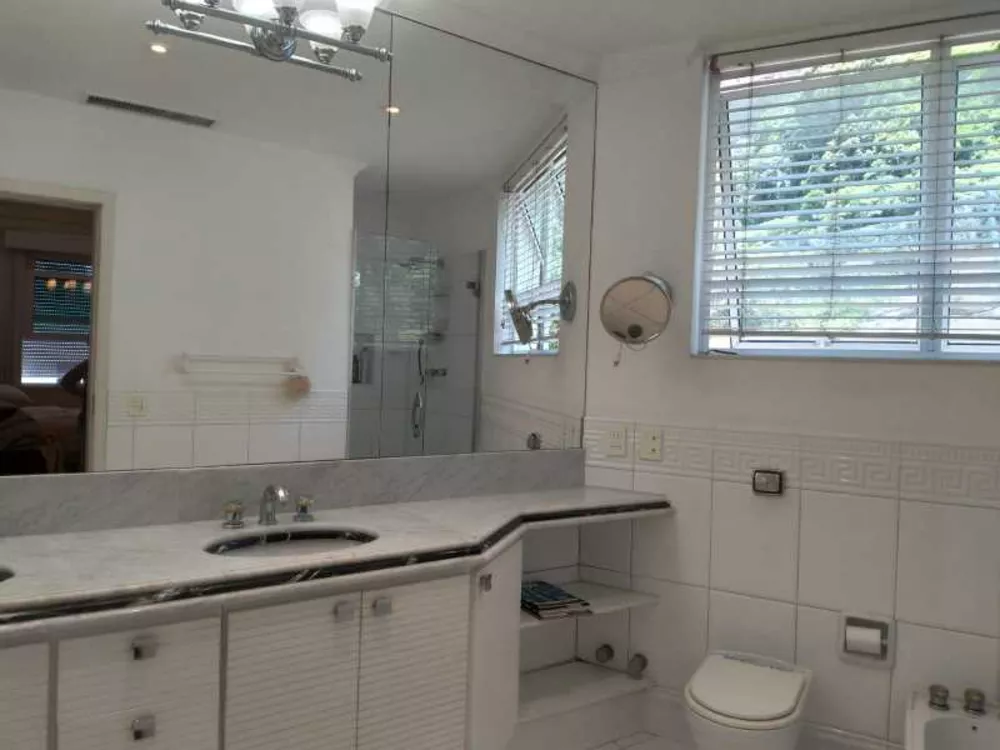 Apartamento, 3 quartos, 216 m² - Foto 13