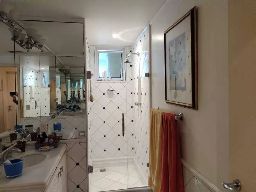 Apartamento, 3 quartos, 216 m² - Foto 1