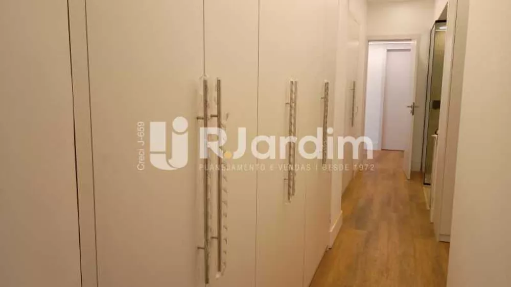 Apartamento, 3 quartos, 197 m² - Foto 2