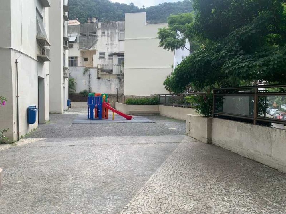 Apartamento à venda com 2 quartos, 70m² - Foto 7