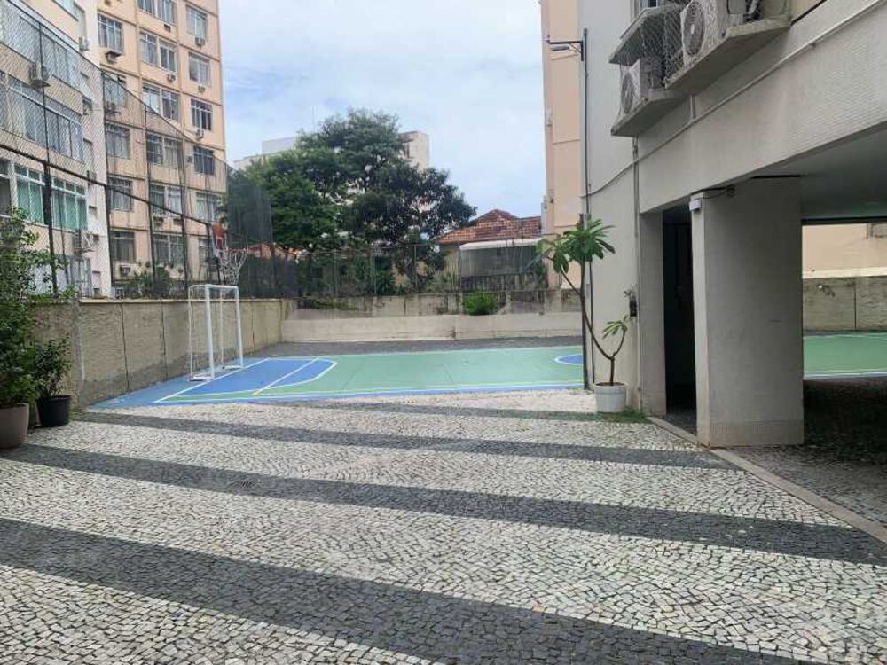 Apartamento à venda com 2 quartos, 70m² - Foto 6