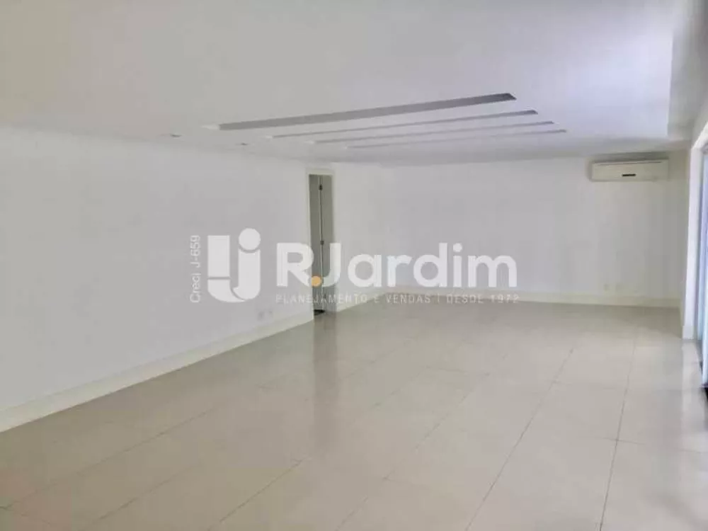Apartamento, 4 quartos, 229 m² - Foto 2
