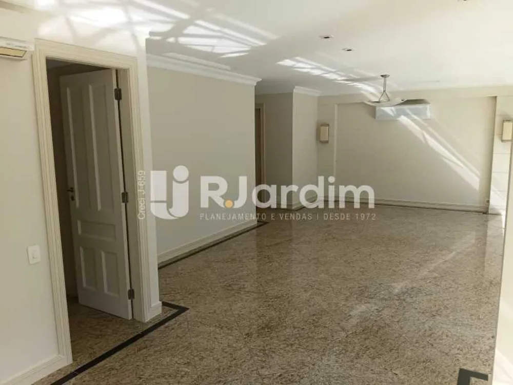 Apartamento, 3 quartos, 165 m² - Foto 2