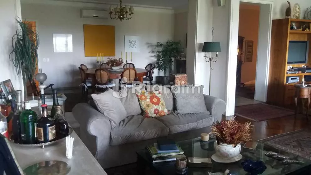 Apartamento, 3 quartos, 251 m² - Foto 3