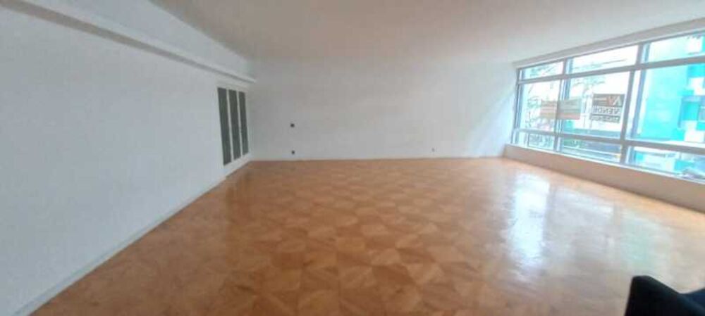 Apartamento à venda com 3 quartos, 220m² - Foto 4