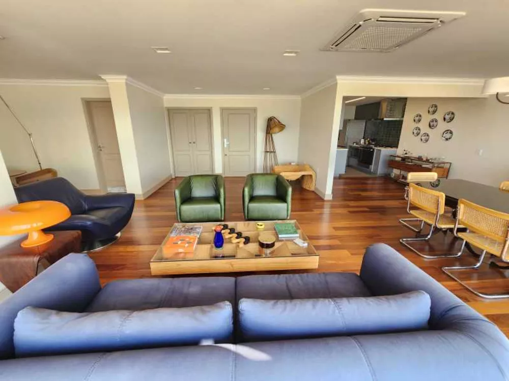 Apartamento, 3 quartos, 160 m² - Foto 1