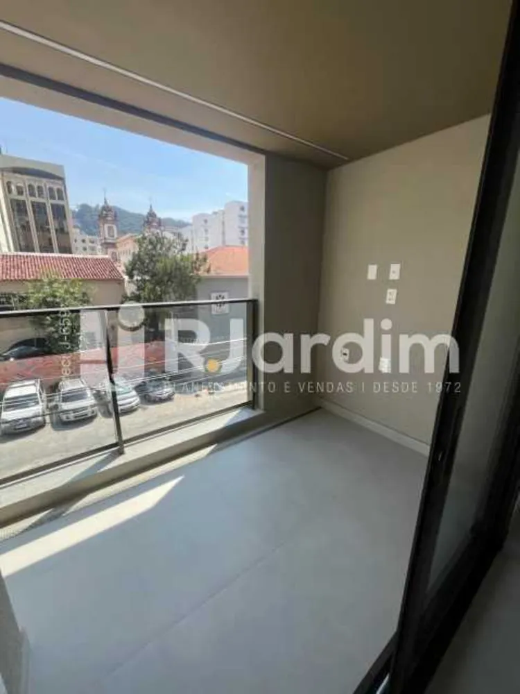 Apartamento, 2 quartos, 74 m² - Foto 2