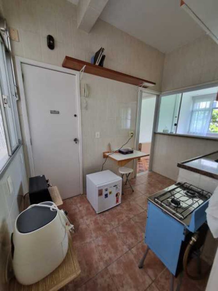 Apartamento à venda com 2 quartos, 67m² - Foto 4