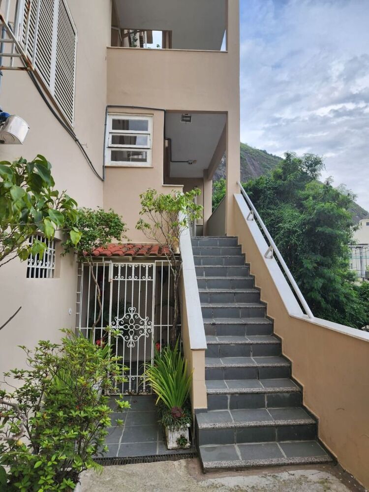 Apartamento à venda com 2 quartos, 85m² - Foto 3