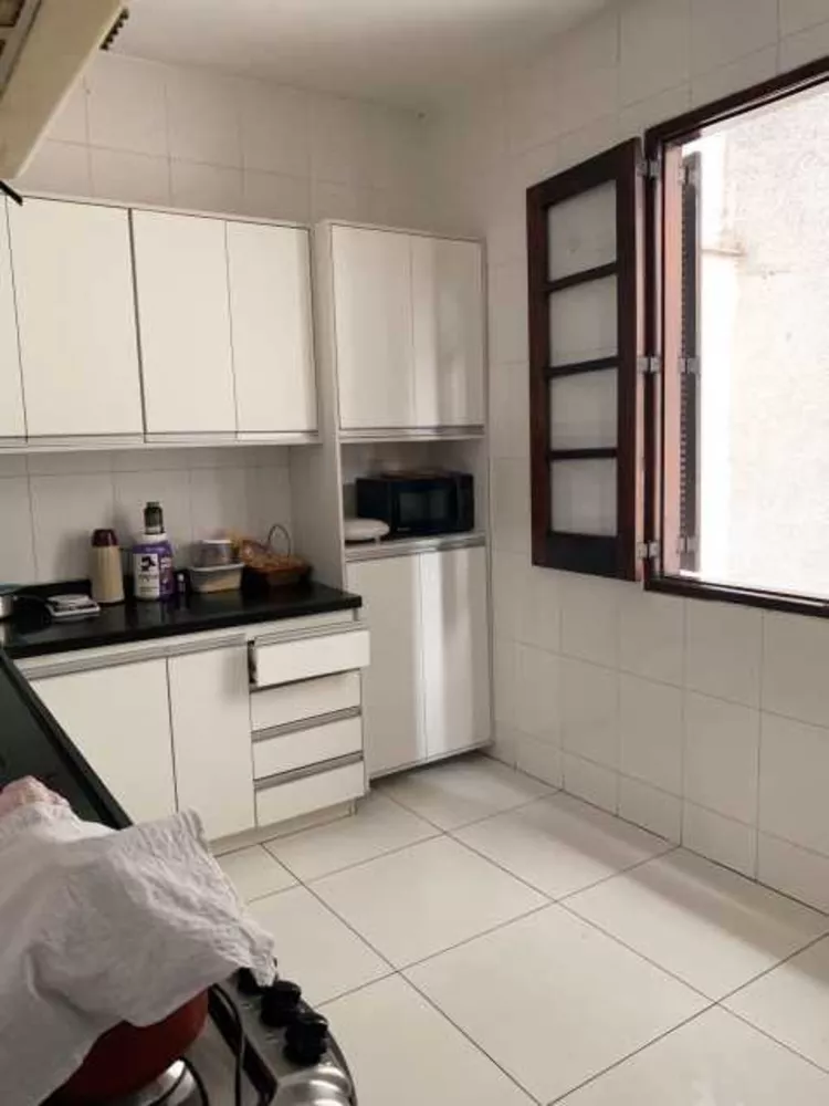 Casa, 4 quartos, 264 m² - Foto 1