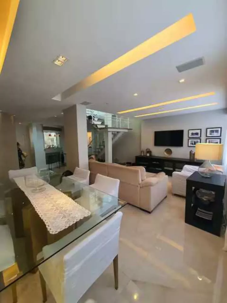 Cobertura, 3 quartos, 203 m² - Foto 8