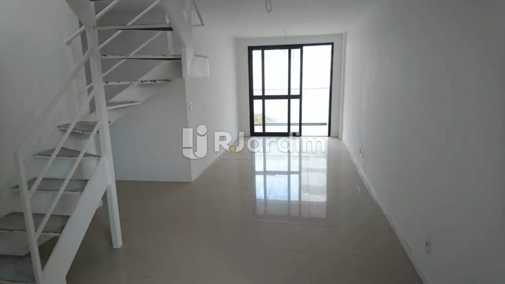Cobertura, 3 quartos, 146 m² - Foto 2