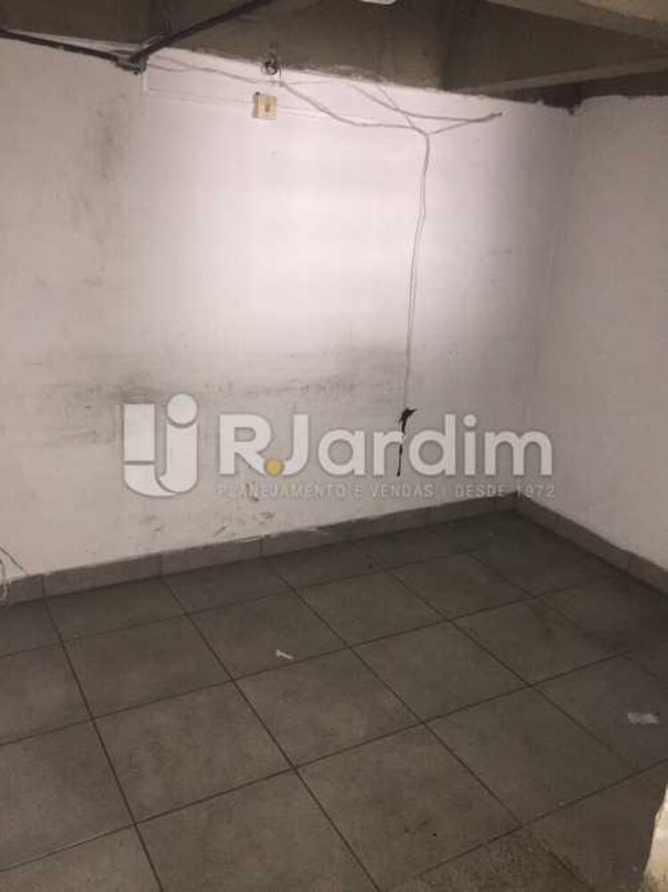 Casa Comercial à venda com 4 quartos, 434m² - Foto 4