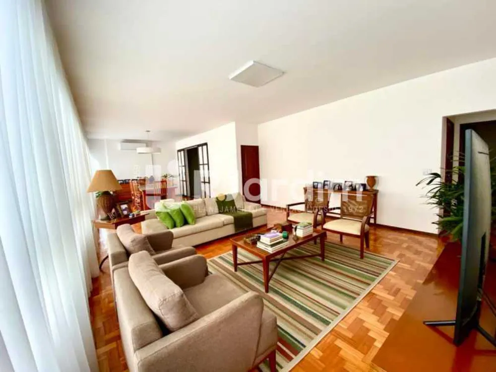 Apartamento, 3 quartos, 189 m² - Foto 1