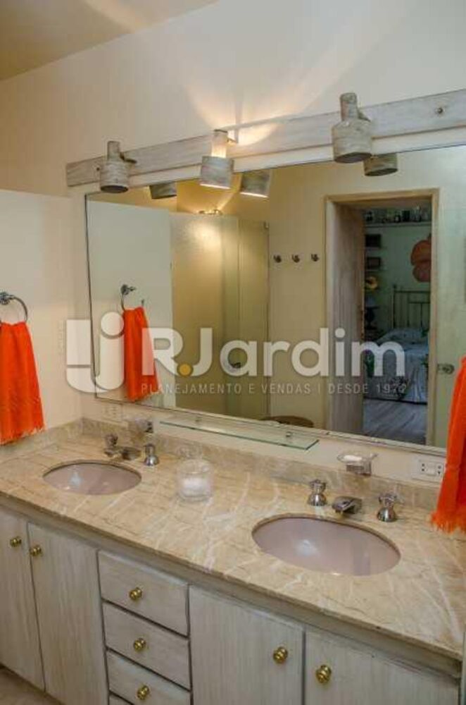 Casa à venda com 4 quartos, 556m² - Foto 15