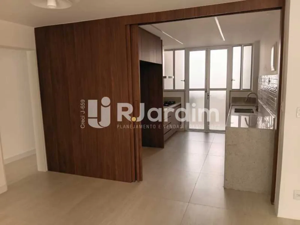 Apartamento, 3 quartos, 160 m² - Foto 2