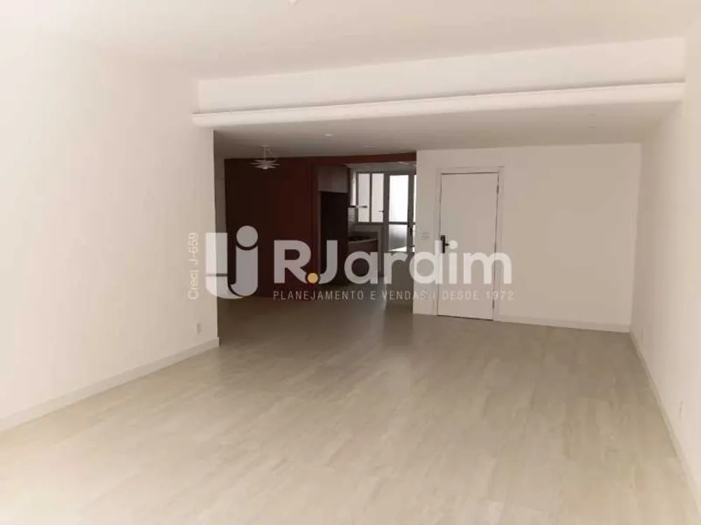 Apartamento, 3 quartos, 160 m² - Foto 1