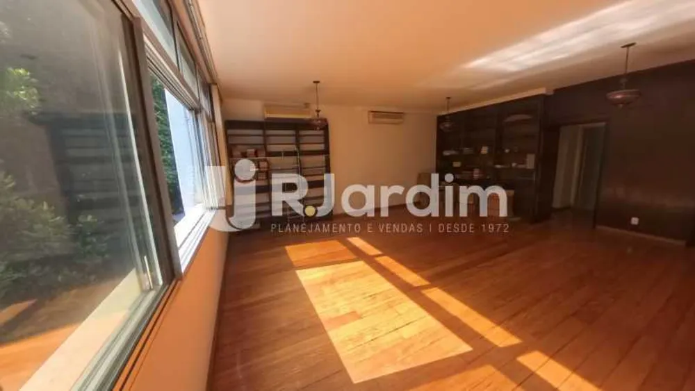 Apartamento, 3 quartos, 130 m² - Foto 4