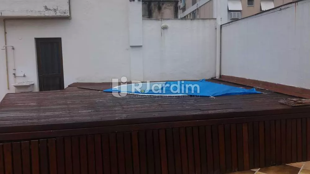 Cobertura, 3 quartos, 228 m² - Foto 2
