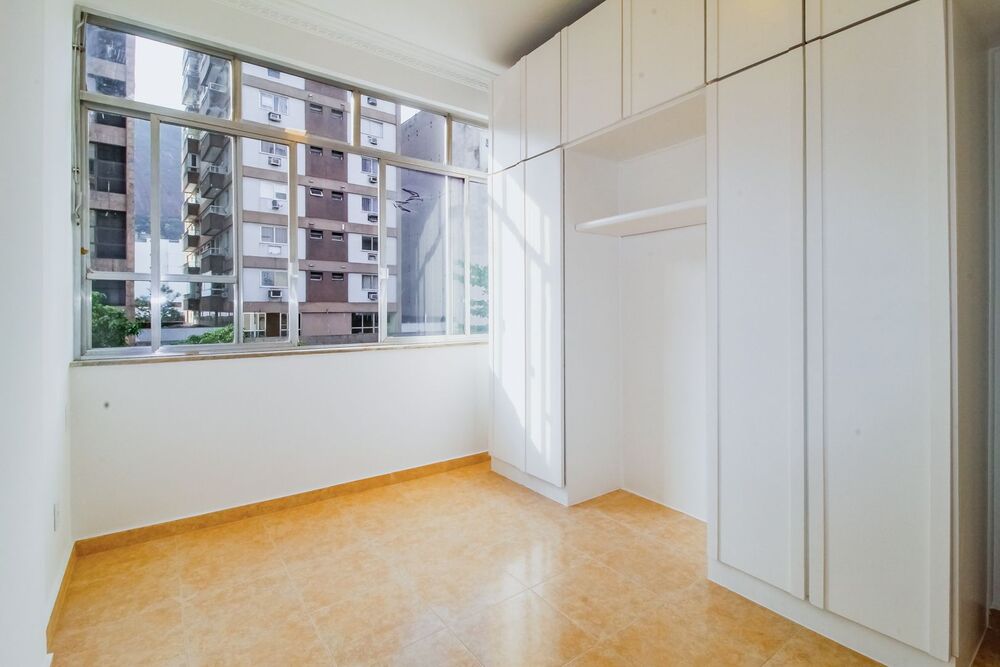 Apartamento à venda com 3 quartos, 91m² - Foto 4