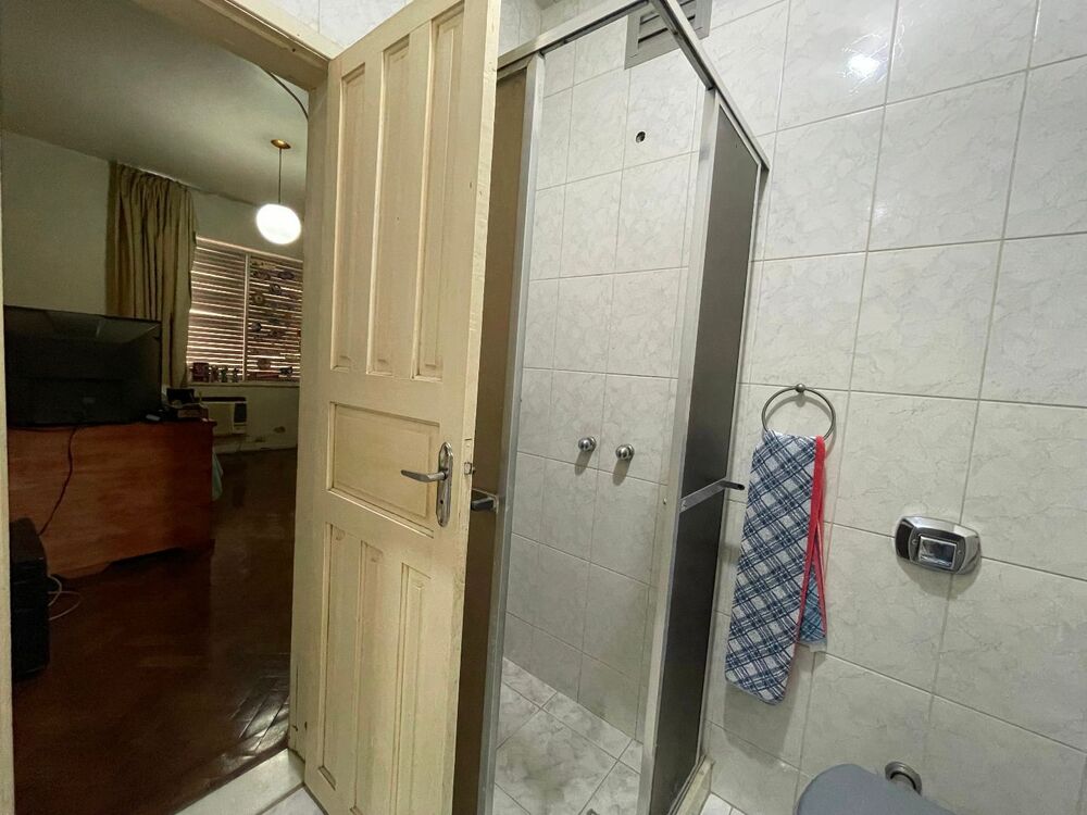 Apartamento à venda com 3 quartos, 197m² - Foto 7