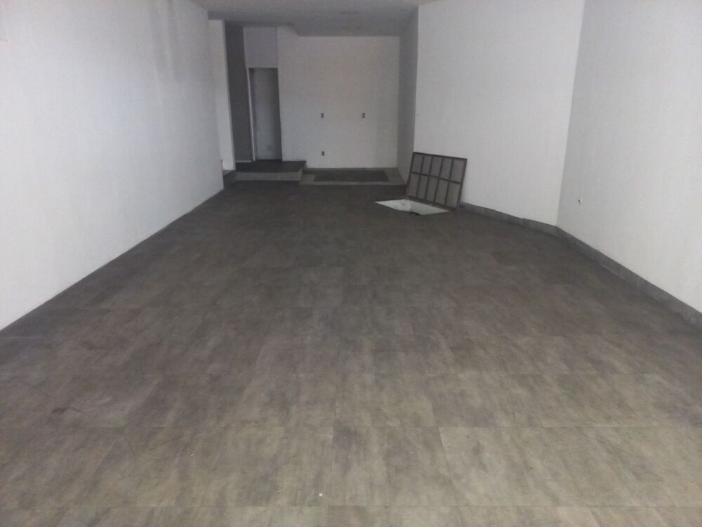 Loja-Salão à venda, 150m² - Foto 1