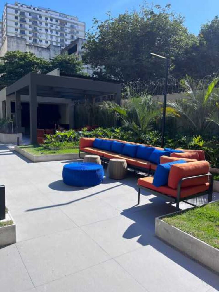 Apartamento à venda com 3 quartos, 90m² - Foto 4