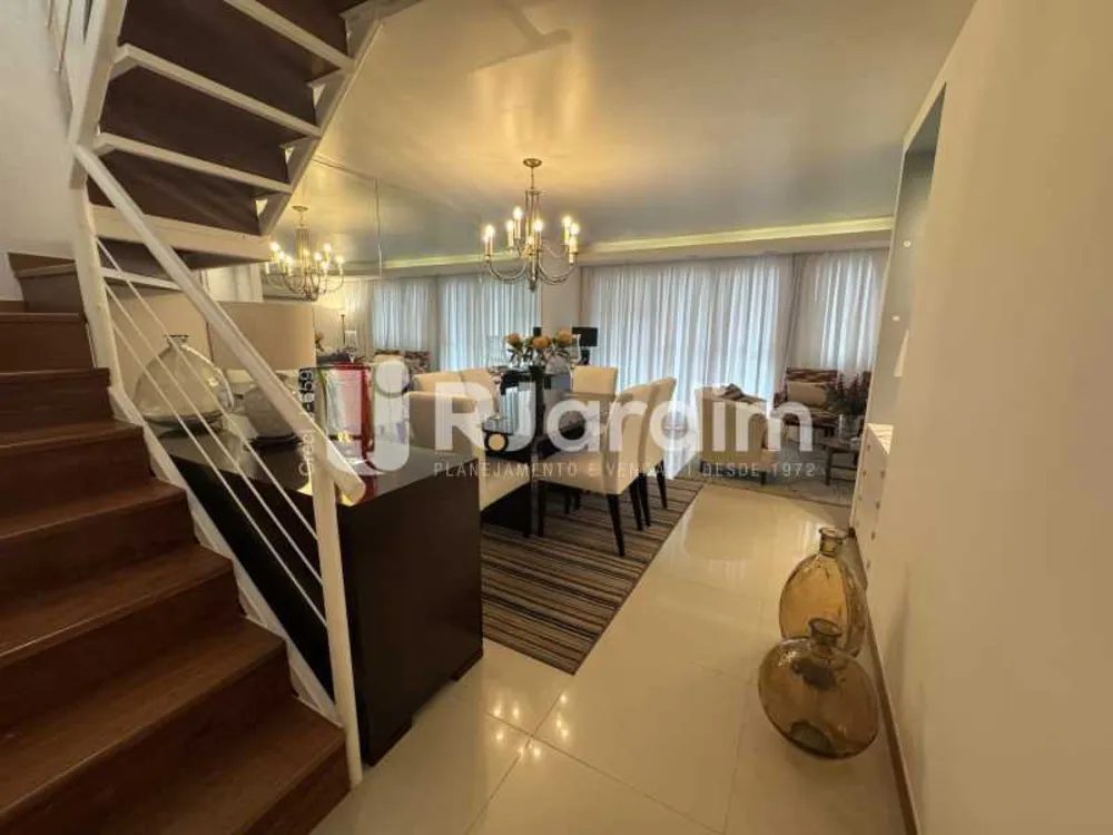 Cobertura, 3 quartos, 230 m² - Foto 27
