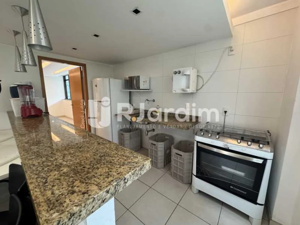 Cobertura, 3 quartos, 230 m² - Foto 21