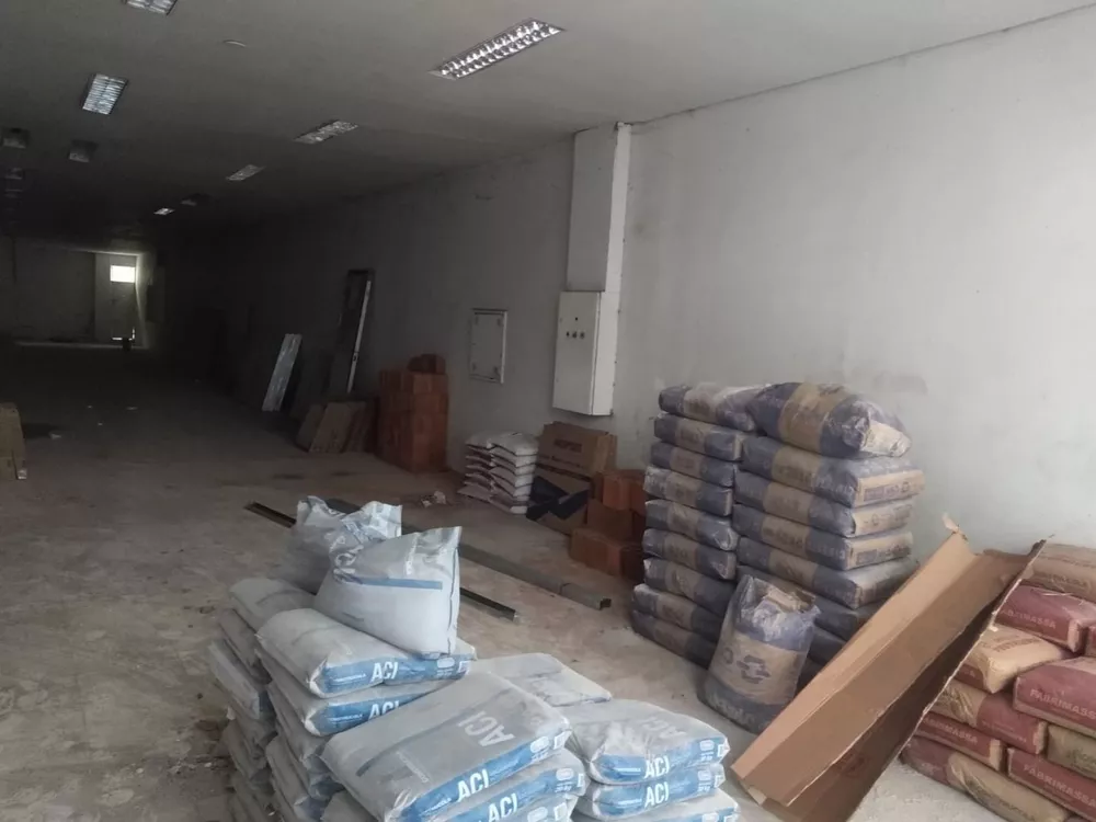 Loja-Salão, 250 m² - Foto 2